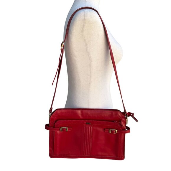 Phillippe Vintage Red Leather Adjustable Strap & Gold Buckle Accent Shoulder Bag - Picture 1 of 7